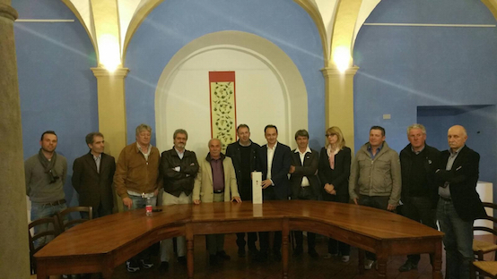 Il Consiglio Direttivo dell'Enoteca Regionale "Colline del Moscato" con Alberto Cirio.